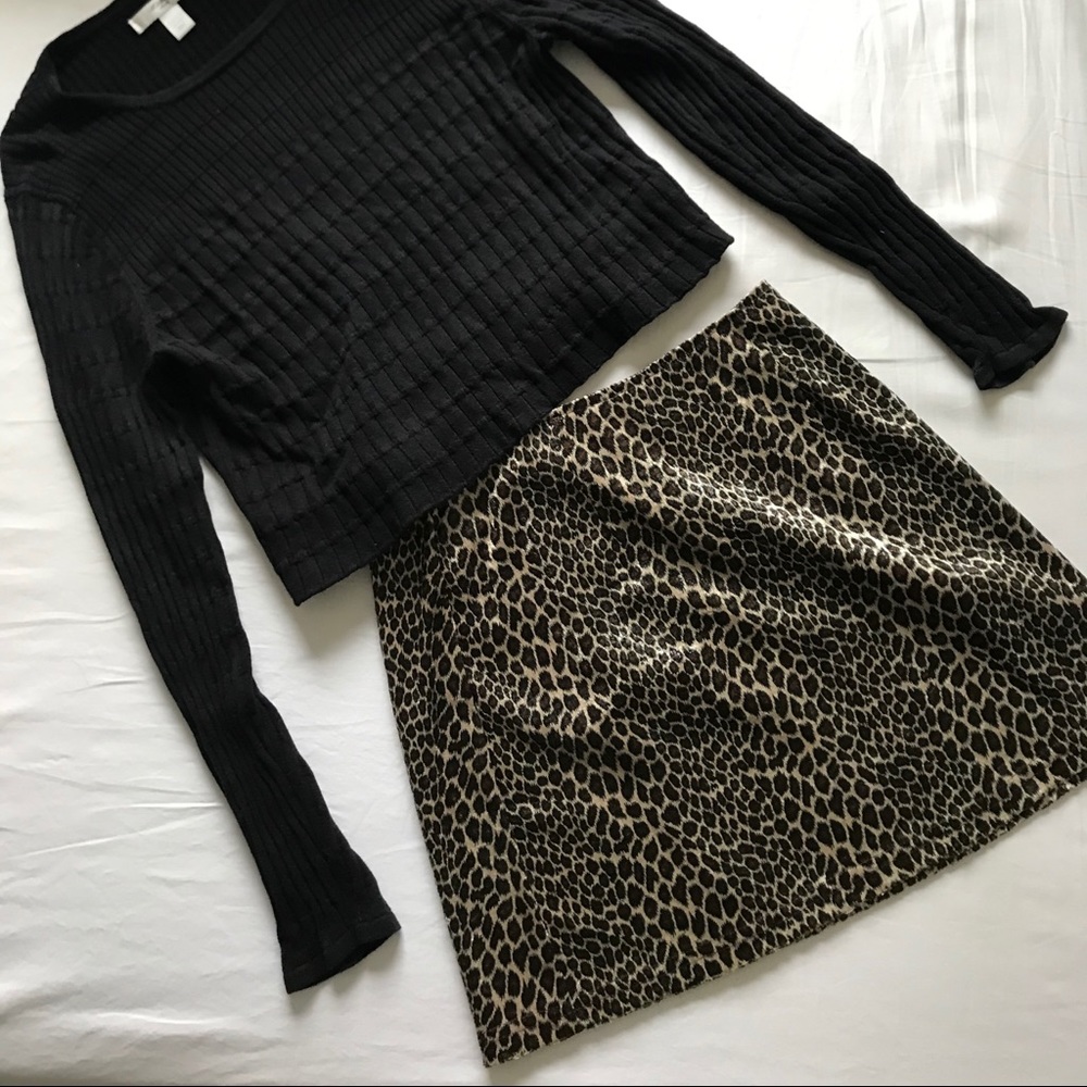 CLOSET CLOSING cheetah print mini skirt